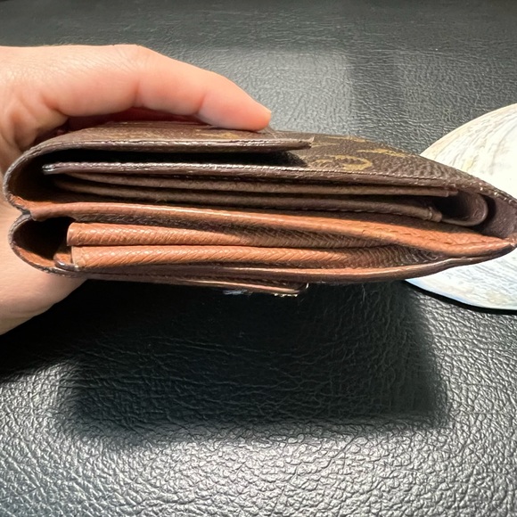 Vintage Louis Vuitton Wallet - Picture 7 of 13